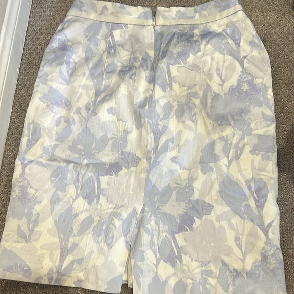 Banana republic skirt - Picture 2 of 4